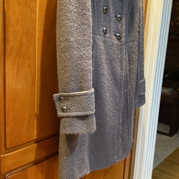 Kenneth Cole New York grey wool long pea coat, so stylish! Size 6, EUC - Picture 5 of 6